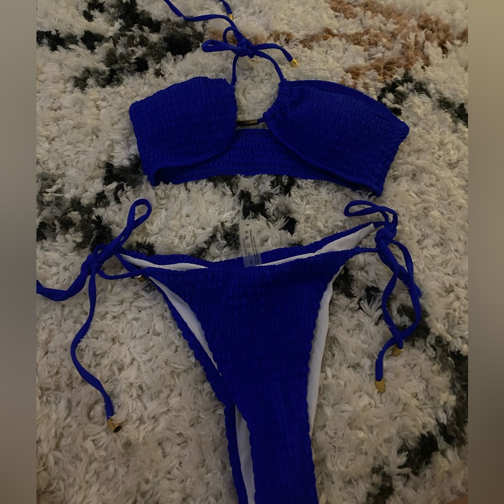 blue bikini